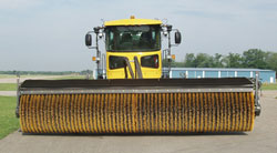 Oshkosh H-Series with broom