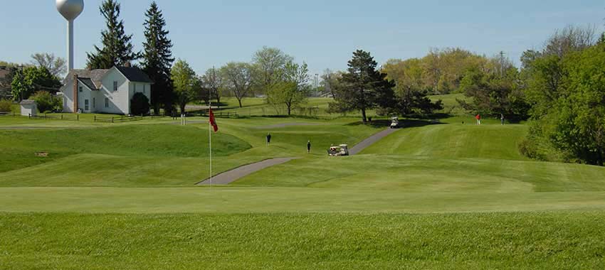 Springfield Oaks Golf Course with golfers near Andersonville Road.