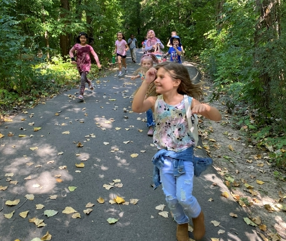 walk in the woods nature center program